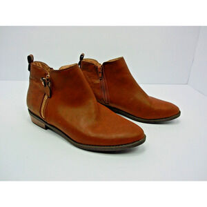 Leather Look Low Heel Side Zip Women's Ankle Bootie Chic Everyday Wear Size 7